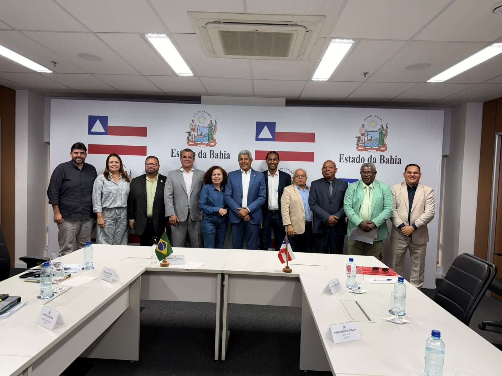 Vereadores de Ilhéus participam de reunião de mais de duas horas com governador Jerônimo Rodrigues