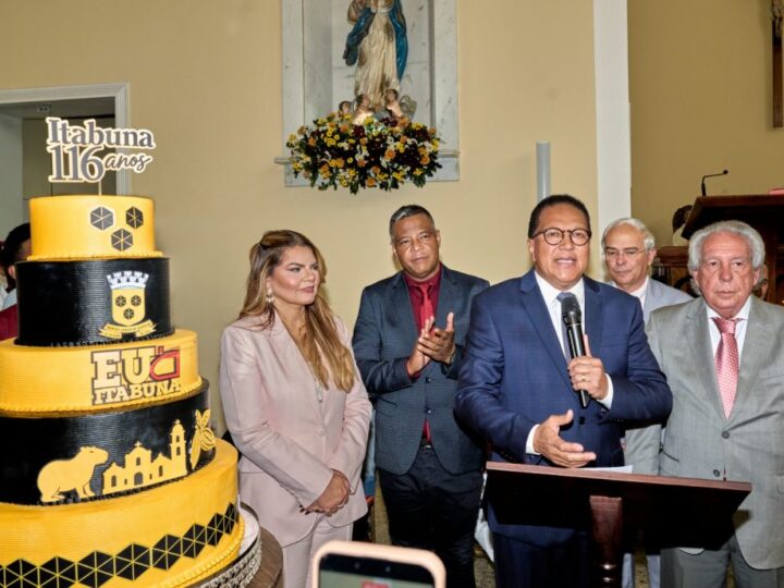 Prefeito Augusto Castro agradece a confiança da população durante Missa em Ação de Graças dos 116 anos de Itabuna