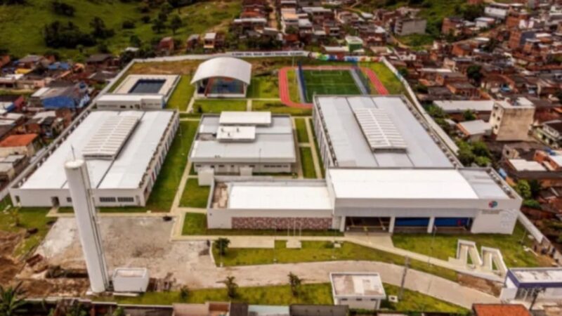 Turno integral chega a 54% das escolas estaduais de ensino médio da Bahia