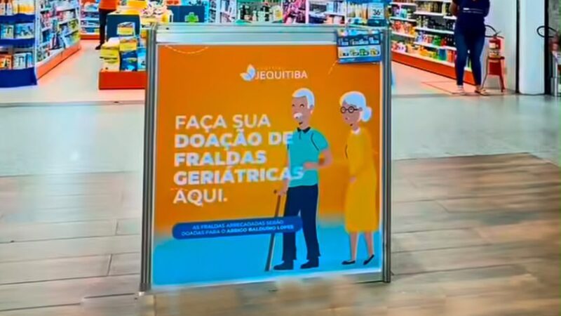 Shopping Jequitibá entrega fraldas geriátricas para abrigo de idosos em Itabuna