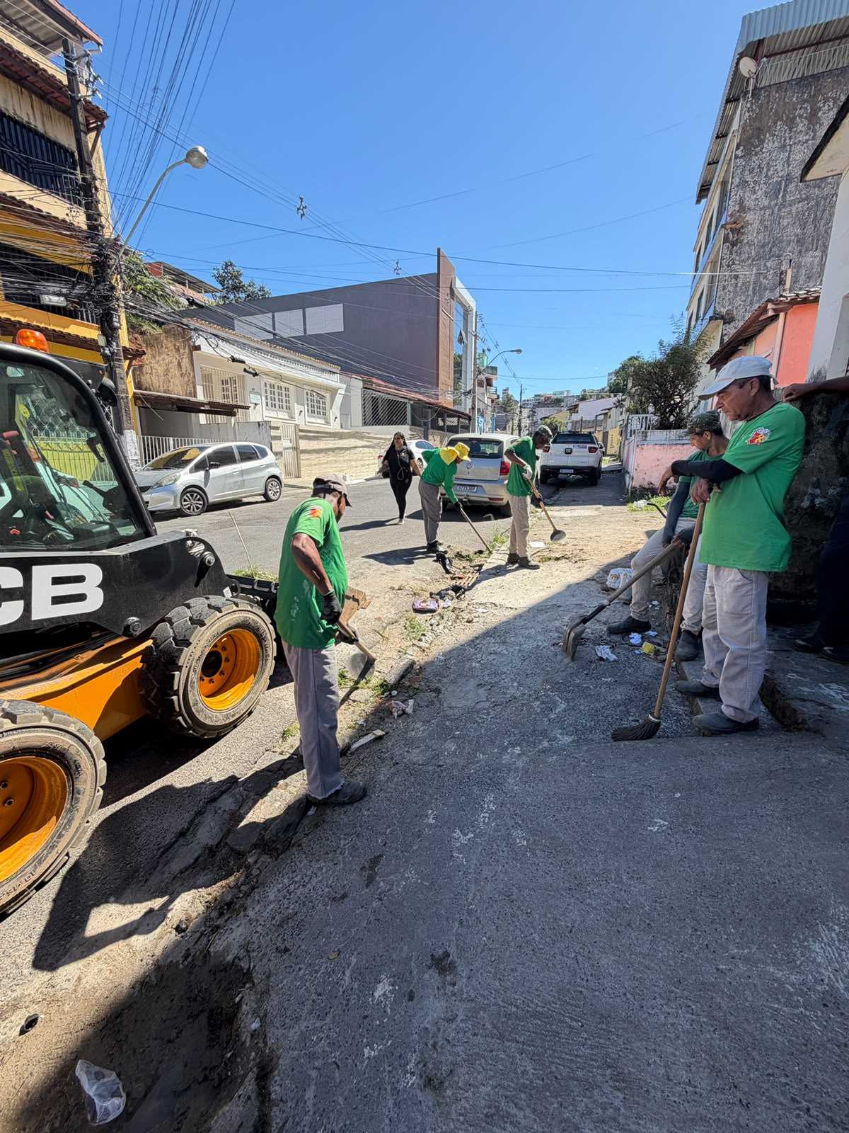 Serviços de manutenção atendem bairros e equipamentos públicos de Ilhéus