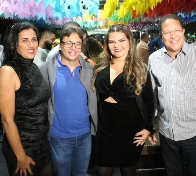 CANDIDATURA DE ZÉ ALBERTO A DEPUTADO ESTADUAL É HOMOLOGADA PELO PSB  Com forte ligação com o movimento católico no sul da Bahia, o advogado e ex-secretário de Gestão e Inovação de Itabuna Zé Alberto teve a sua candidatura a deputado estadual homologada em convenção do PSB, no último sábado (30), no Parque de Exposições de Salvador.  “Vamos intensificar nossas andanças do baixo sul ao extremo-sul, focando o sul da Bahia, para levar nossa mensagem e o compromisso de representar essas regiões do Estado. Comprometido com o povo que mais precisa e colaborar de forma efetiva na Assembleia Legislativa com o desenvolvimento das cidades que englobam essas regiões”, disse Zé Alberto.  A candidatura de Zé Alberto conta com o apoio de diversas lideranças políticas, entre elas o prefeito de Itabuna, Augusto Castro (PSD). Para o gestor grapiúna, Zé Alberto “terá uma expressiva votação na cidade”.  Informações: Pimenta Blog
Foto: Roberto Santos