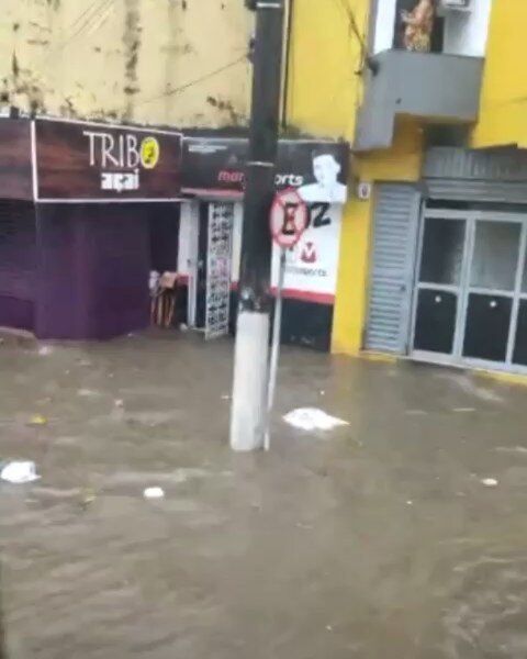 Chuva forte provoca alagamentos e transtornos em Itabuna!